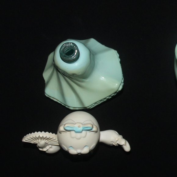 Vintage Avon Felina Fluffles Pink & Pretty Kitty Perfume Bottle - Picture 6 of 8